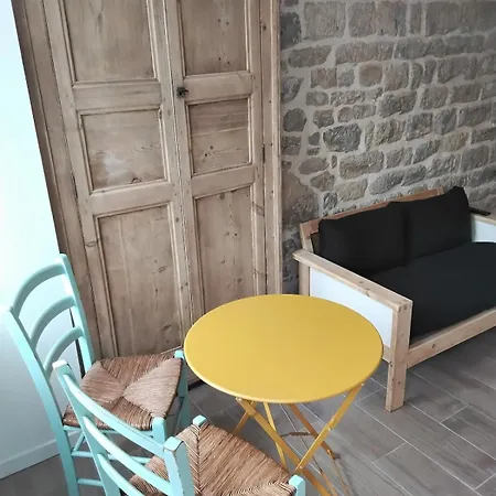 Du Jour J, Centre Holiday home